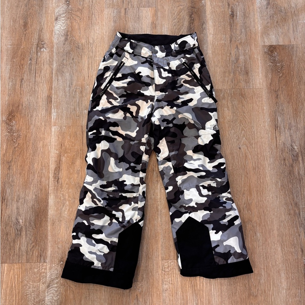 The North Face Kids' Camouflage Pants - Black and Gray Size 6/7